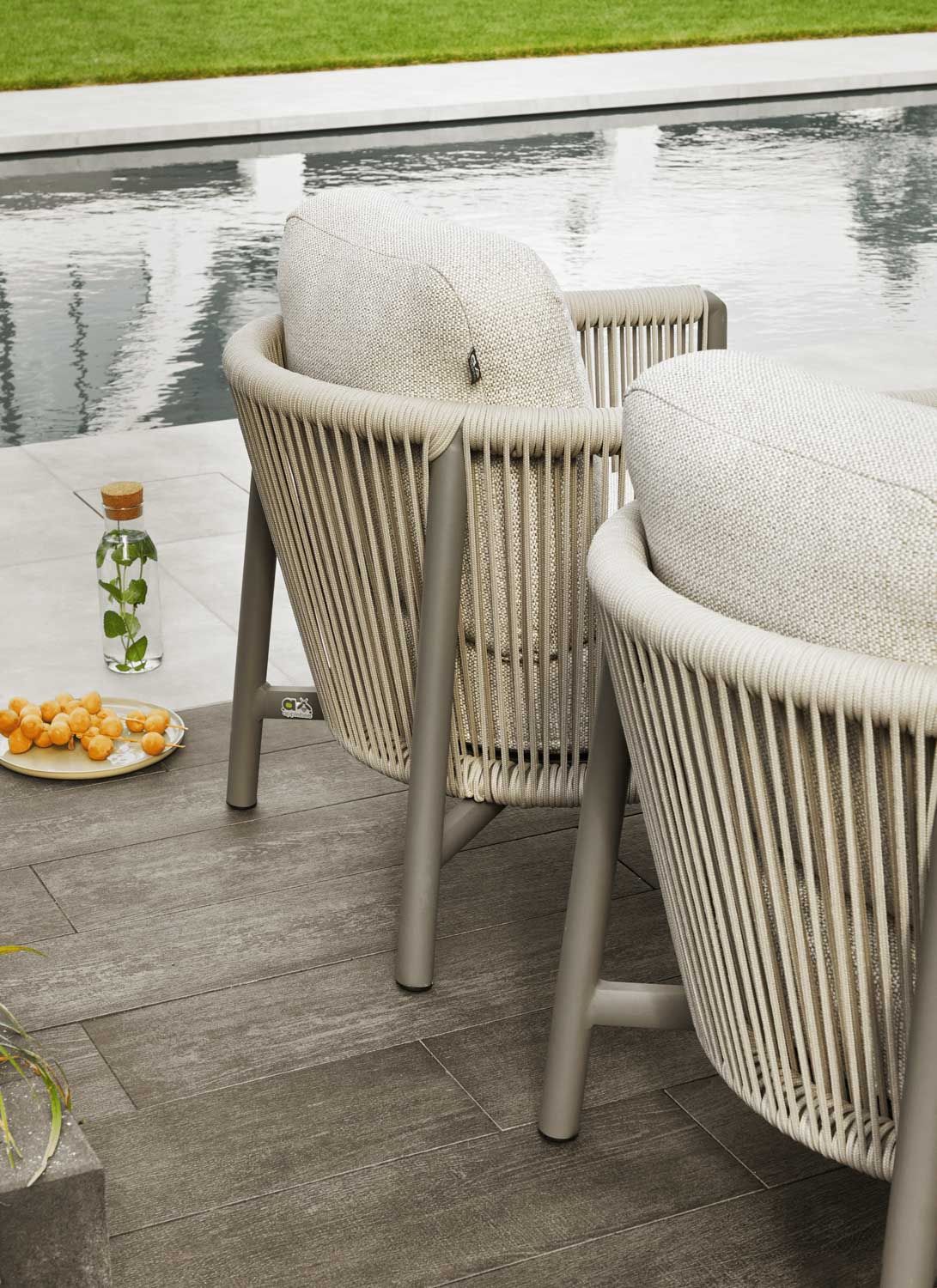 Apple Bee Bora Bora Loungesessel Aluminium/Rope/Bee Wett Taupe/Natural Oak