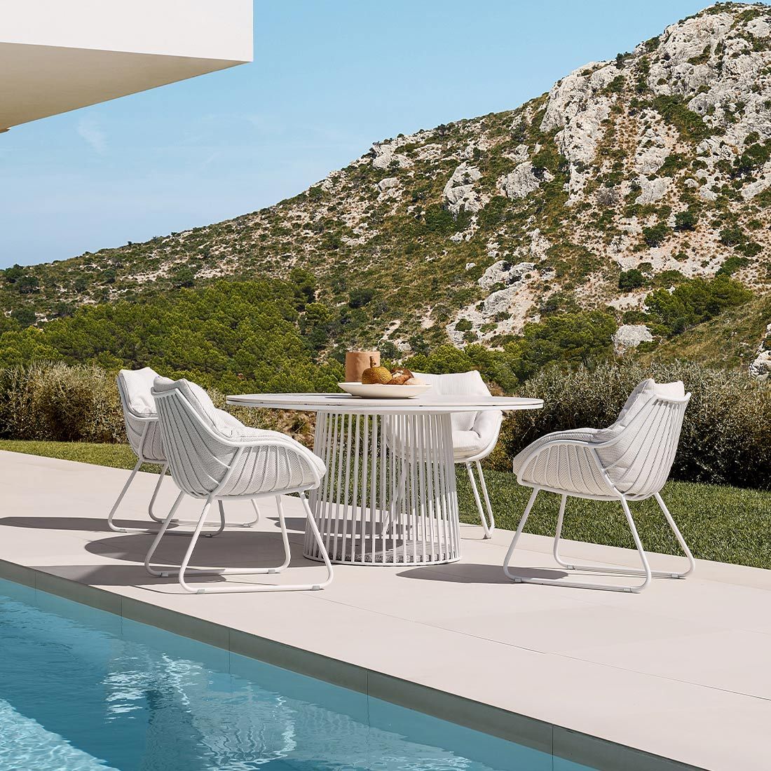 Solpuri Chill Gartensessel Aluminium/Acryl Weiß/Marble