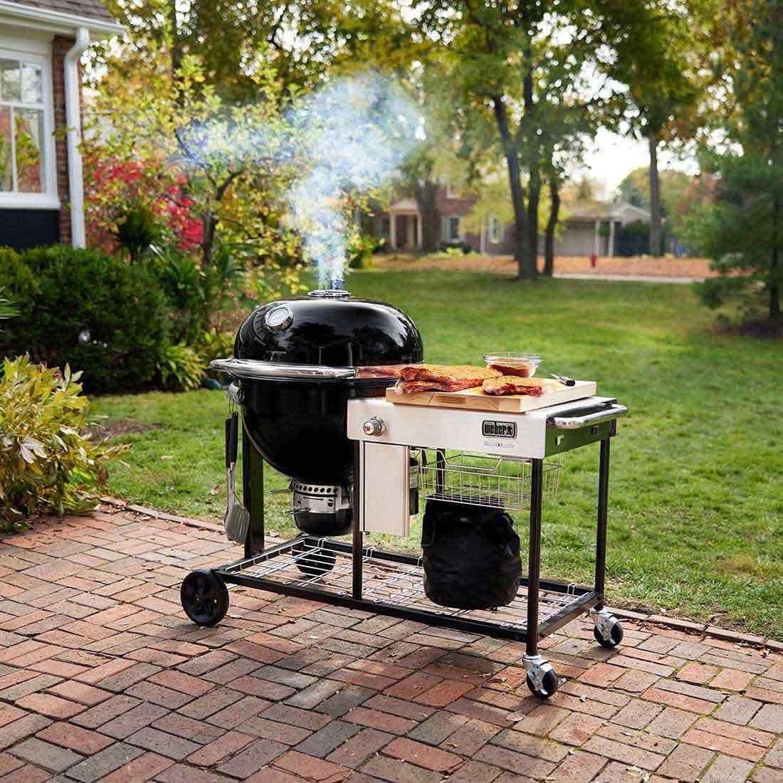 Weber Summit Kamado S6 Holzkohlegrill