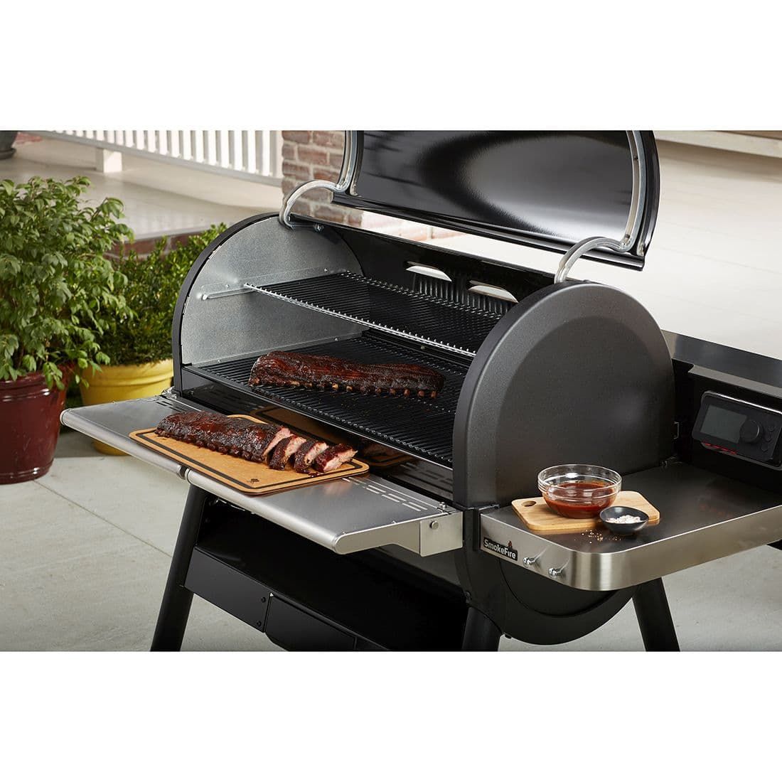 Weber SmokeFire EX6 Fronttisch