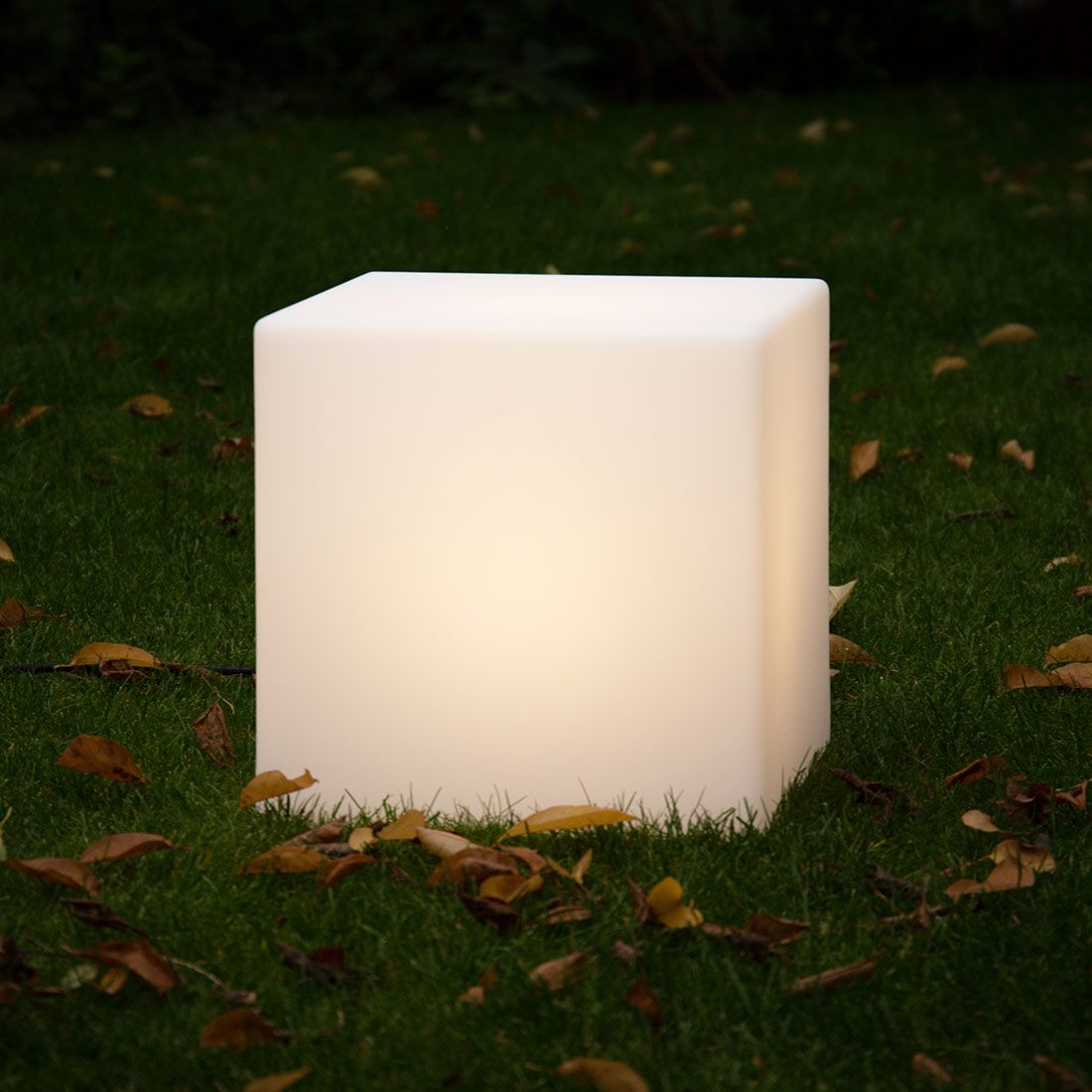 VON HASTEDT Pro Dotty Cube Sitzwürfel 33x33cm LED