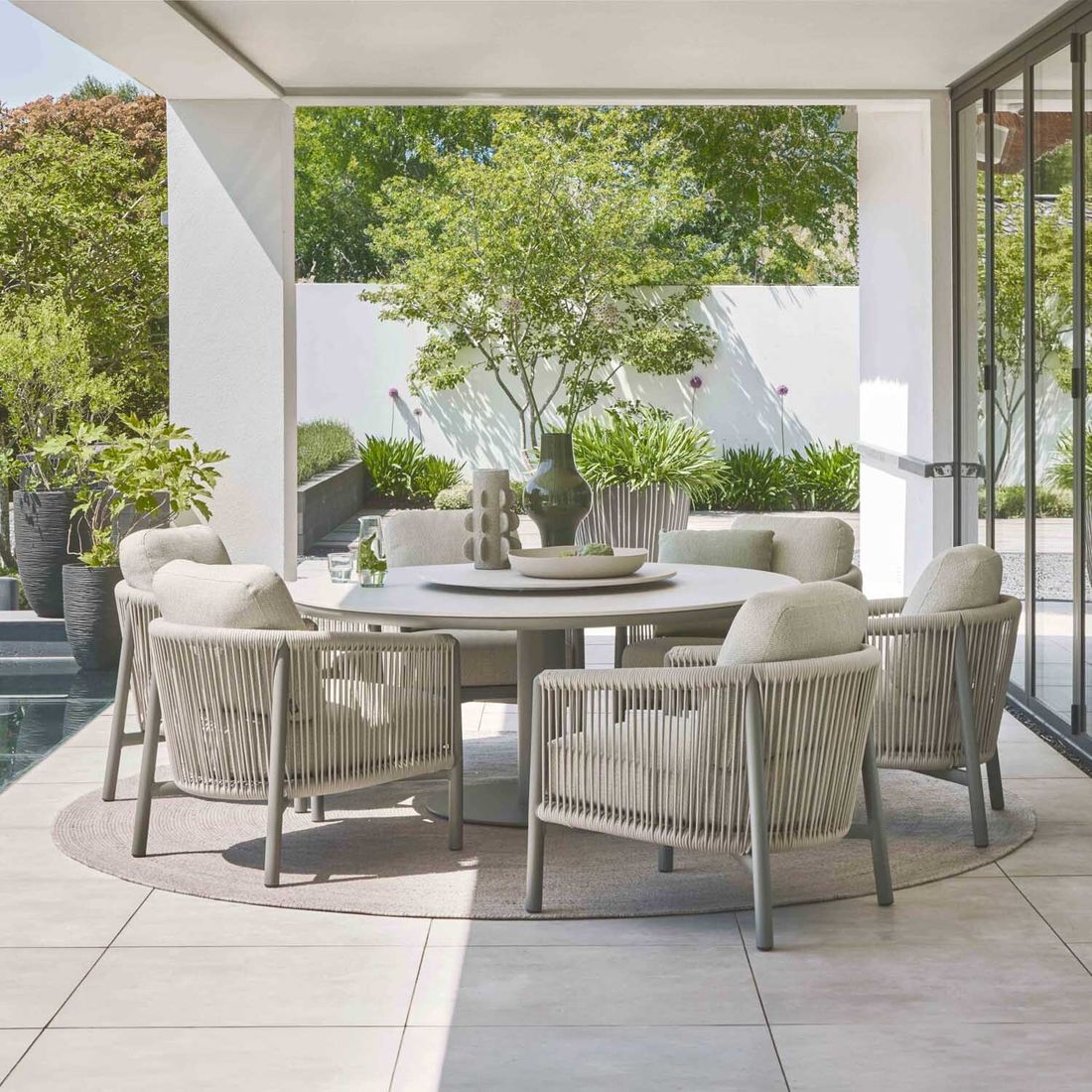 Apple Bee Melville Gartentisch Low Dining Ø160cm Aluminium/Sinterstone