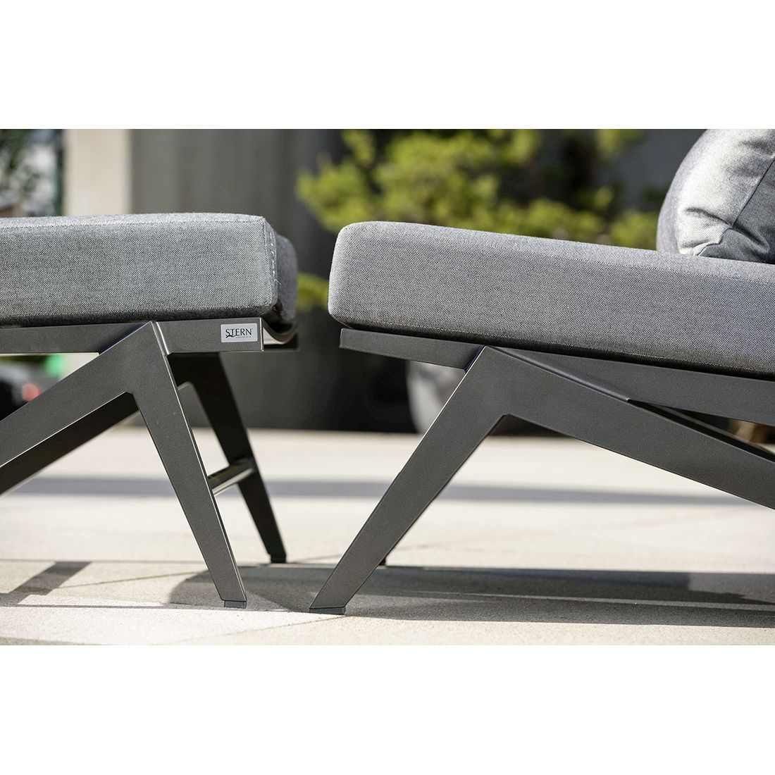 Stern Jackie Loungehocker Aluminium inklusive Kissen