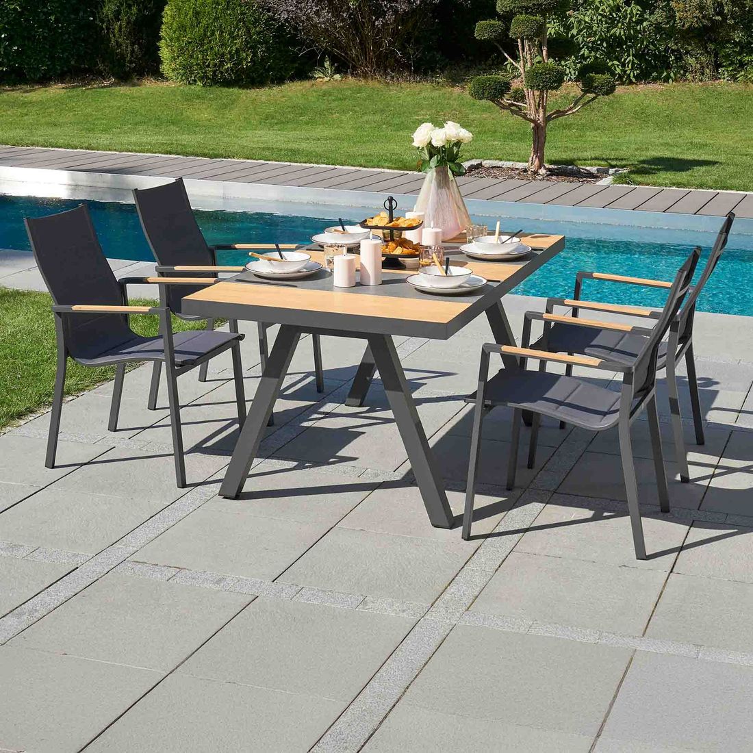 LC Garden Unicamo Gartenmöbel-Set M (4 Plätze) Tisch 167x90,5cm
