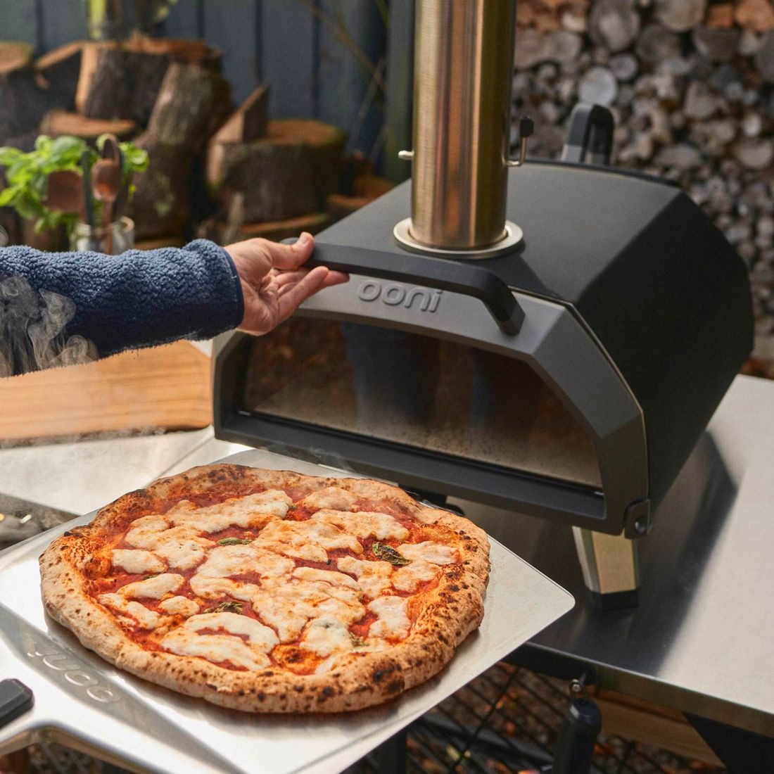 Ooni Karu 2 Pro Multi-Brennstoff Pizzaofen