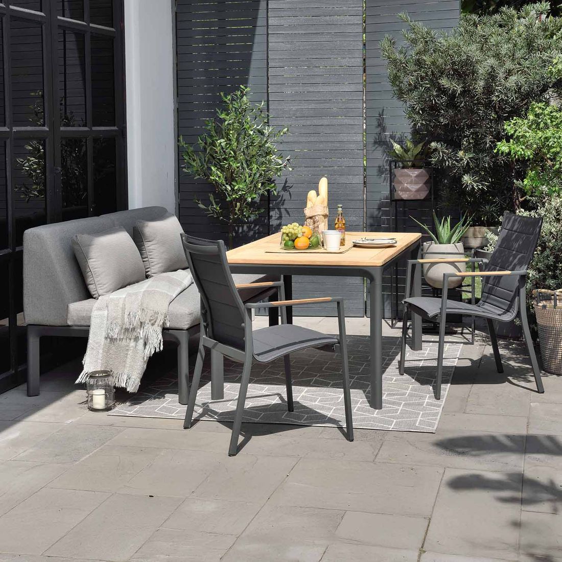 LifestyleGarden Espoo Gartenmöbel-Set M (5 Plätze) Tisch 160x90cm