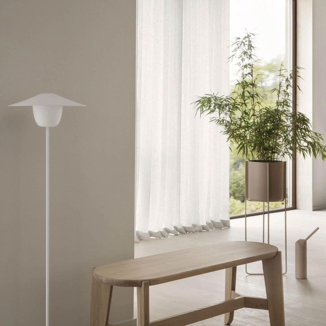 Blomus Ani Stehlampe Outdoor Mobile LED-Leuchte Aluminium