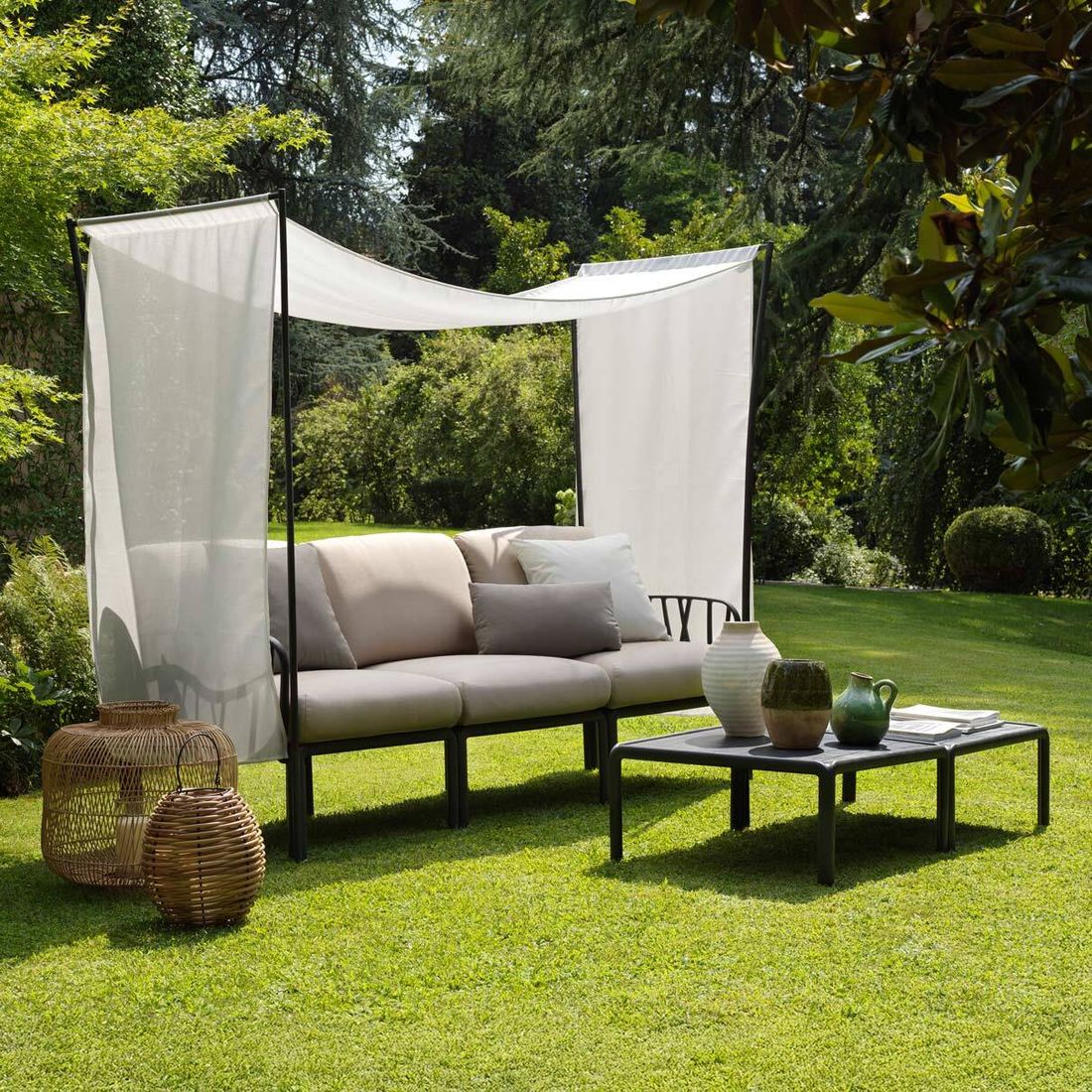 Nardi Komodo Gartenloungesofa inkl. Sonnenschutz Kunststoff/Sunbrella