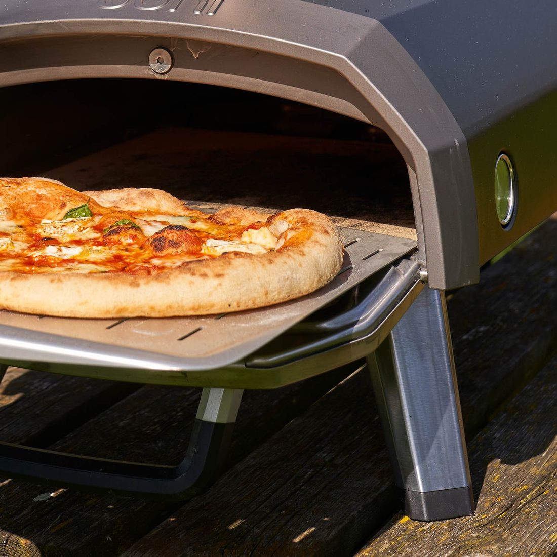 Ooni Karu 2 Pro Multi-Brennstoff Pizzaofen