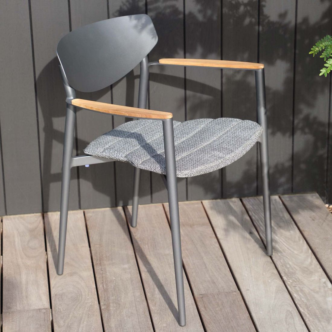 Zebra Hornet Stapelsessel Aluminium/Sunproof