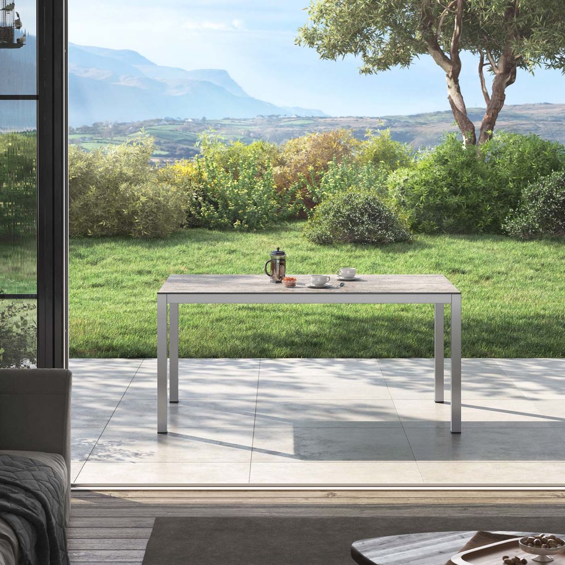 OUTLIV. Gartentisch 160x90cm Aluminium/Dekton