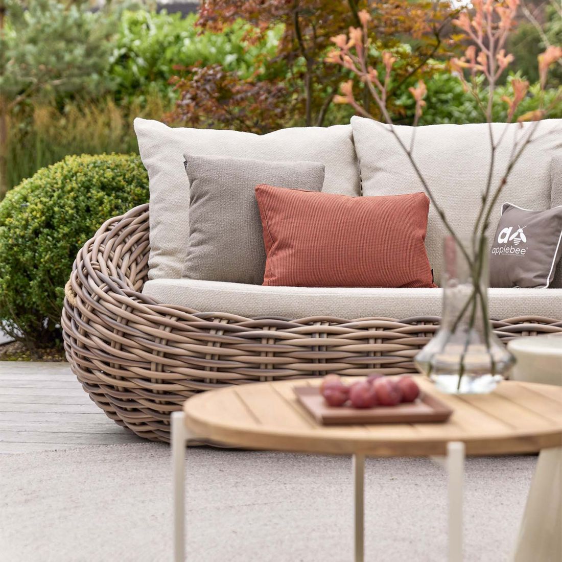 Apple Bee Cocoon Gartenloungesofa Polyrattan/Bee Wett