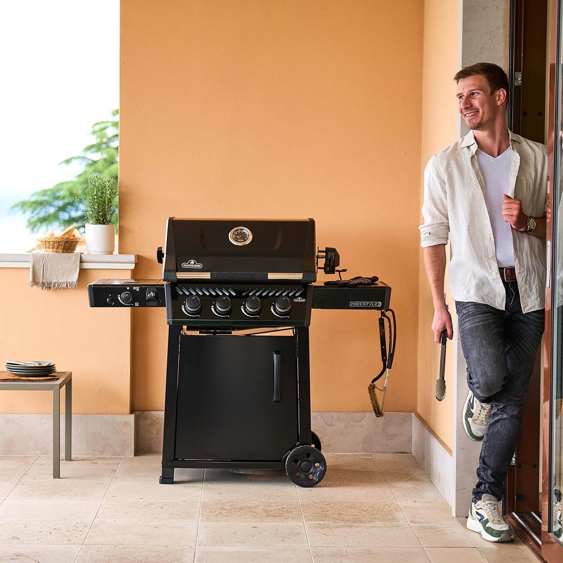 Napoleon Freestyle PRO 425 Gasgrill FP425DSIBPK