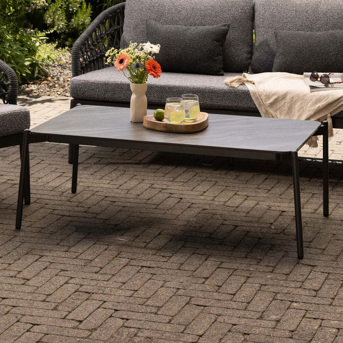 Interliving 7013 Loungetisch Aluminium/Sinterstein
