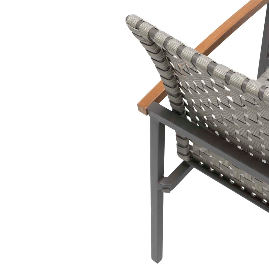 Stern Lucy Stapelsessel Aluminium/Gurtbespannung Teakarmlehnen