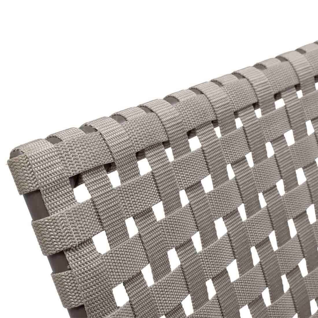 Stern Lucy Stapelsessel Aluminium/Gurtbespannung Teakarmlehnen