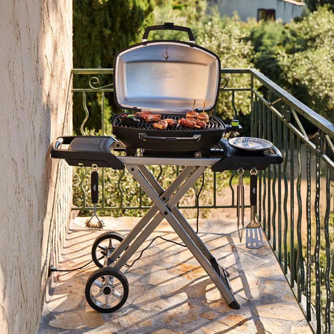 Napoleon TravelQ PRO 285EX Elektrogrill mit klapbarem Wagen
