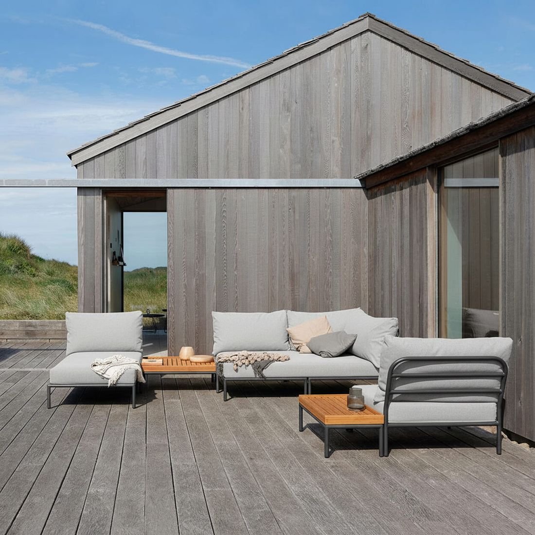 HOUE Level 2 Daybed Aluminium/Sunbrella