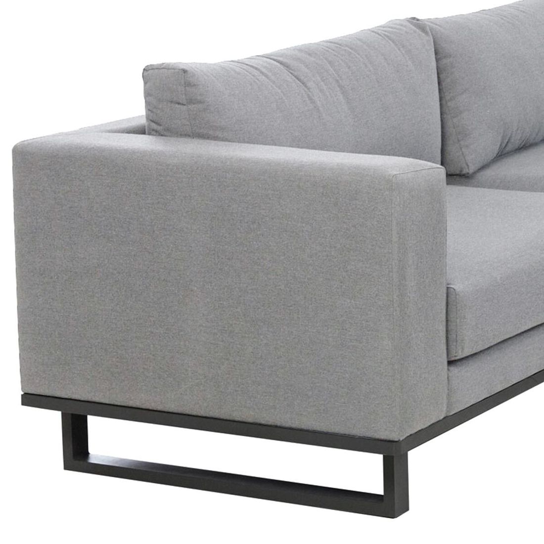 OUTLIV. Miami Ecklounge Sunbrella