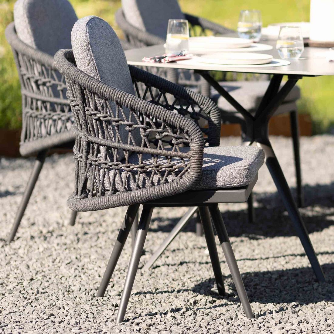 Interliving 7012 Gartensessel drehbar Aluminium mit Sitz- und Rückenkissen
