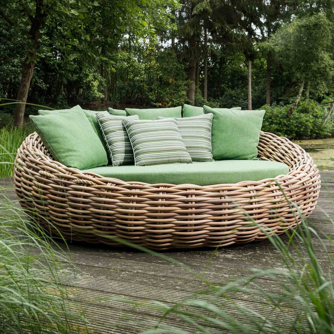 Apple Bee Cocoon Sonneninsel Polyrattan/Bee Wett