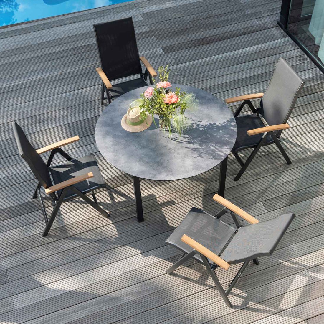 Kettler Sleek Gartenmöbel-Set M verstellbar (4 Plätze) Tisch Ø160cm
