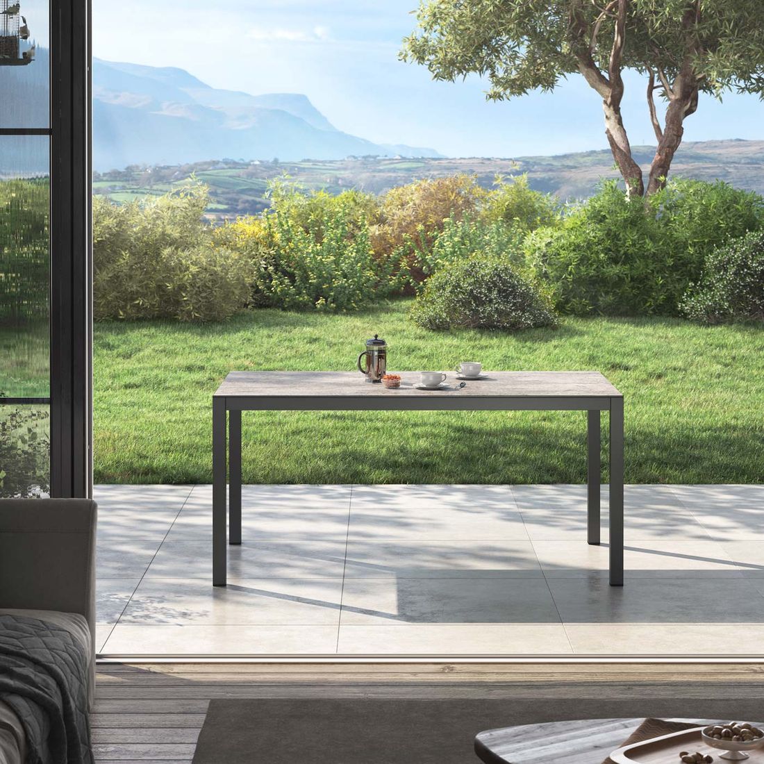 OUTLIV. Gartentisch 160x90cm Aluminium/Dekton