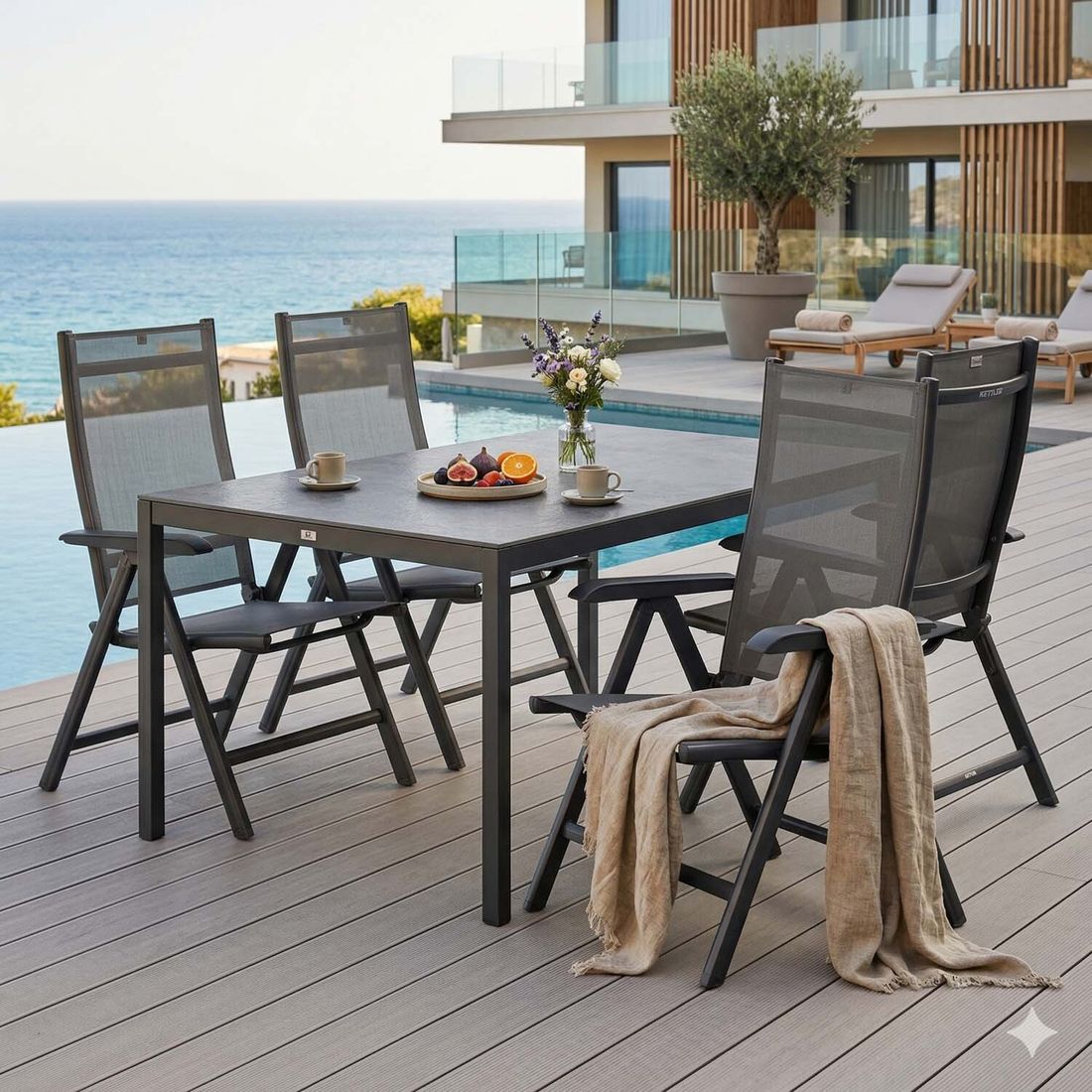Kettler Basic Plus Gartenmöbel-Set mit OUTLIV. Tisch Aluminium/Keramik