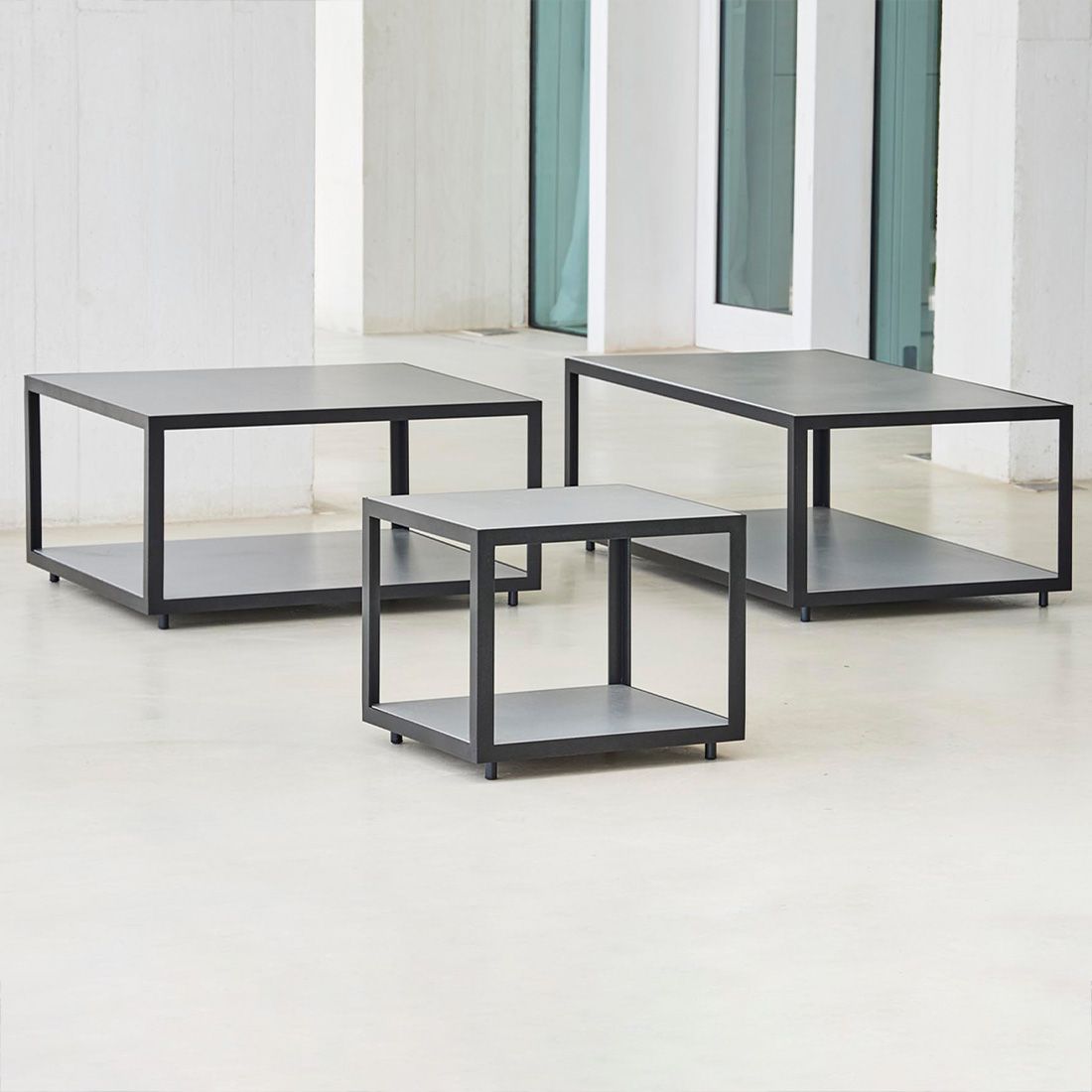 Cane-Line Level Beistelltisch 48x48cm Aluminium/Keramik