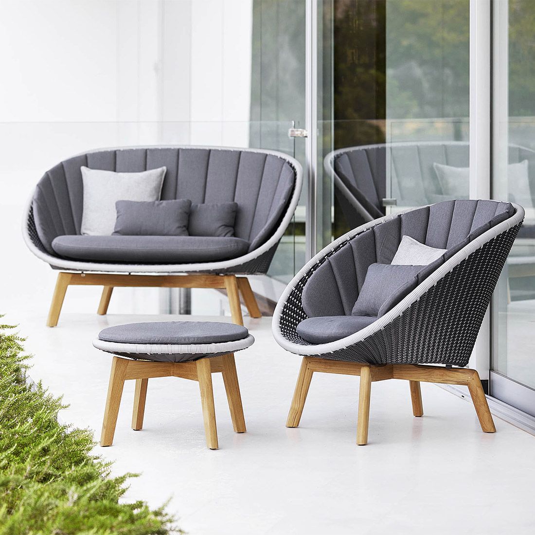 Cane-Line Peacock Hocker Teak/Geflecht