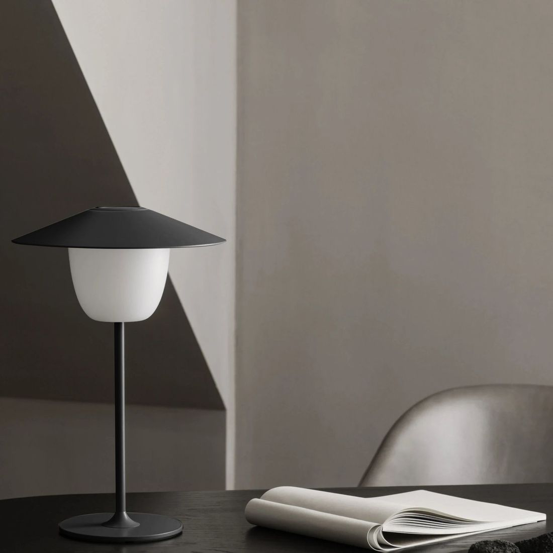 Blomus Ani Lamp Mobile LED-Leuchte Aluminium