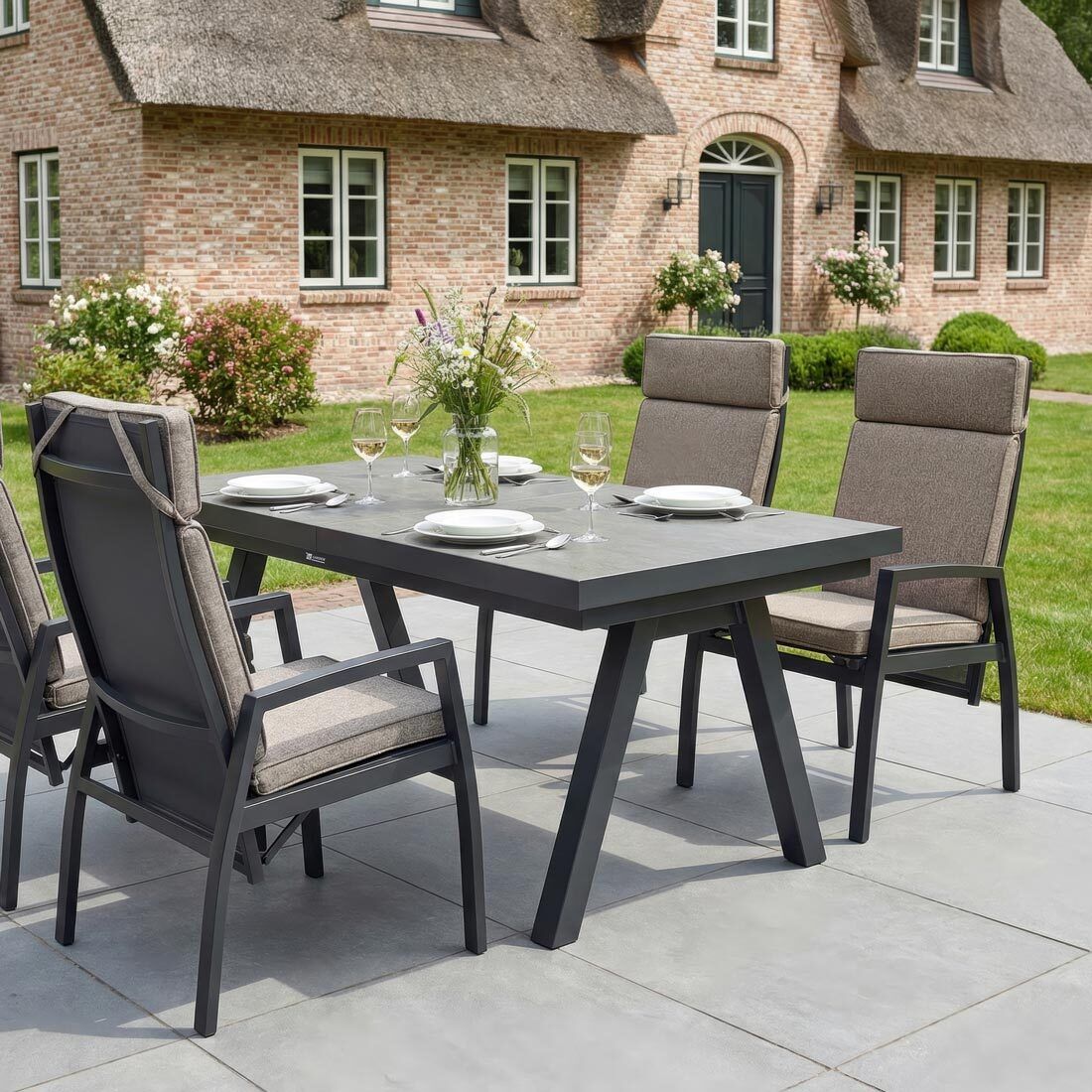LC Garden Avena Gartensessel Sitztiefe verstellbar Aluminium mit Sitz- und Rückenkissen