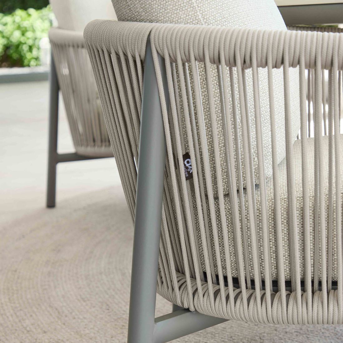 Apple Bee Bora Bora Gartensessel Low Dining Aluminium mit Sitz- und Rückenkissen