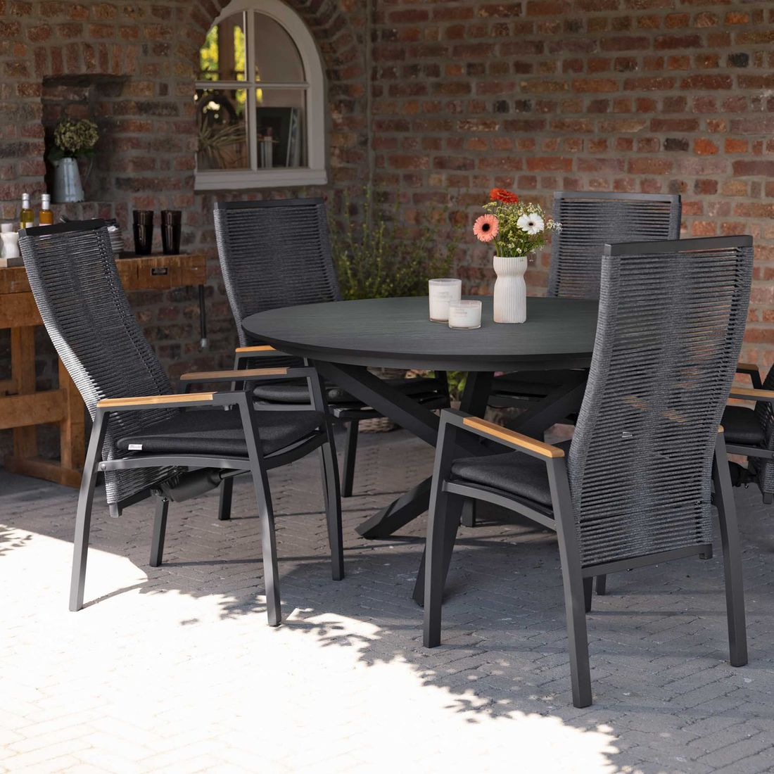 LC Garden Bari Gartentisch Ø120cm Aluminium/Sinterstein
