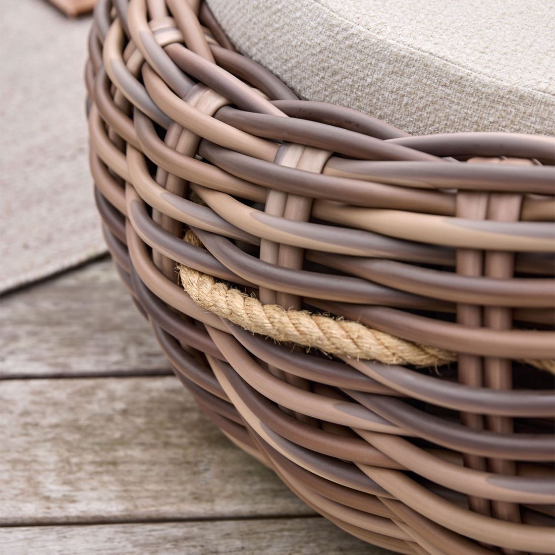 Apple Bee Cocoon Gartenloungesofa Polyrattan/Bee Wett
