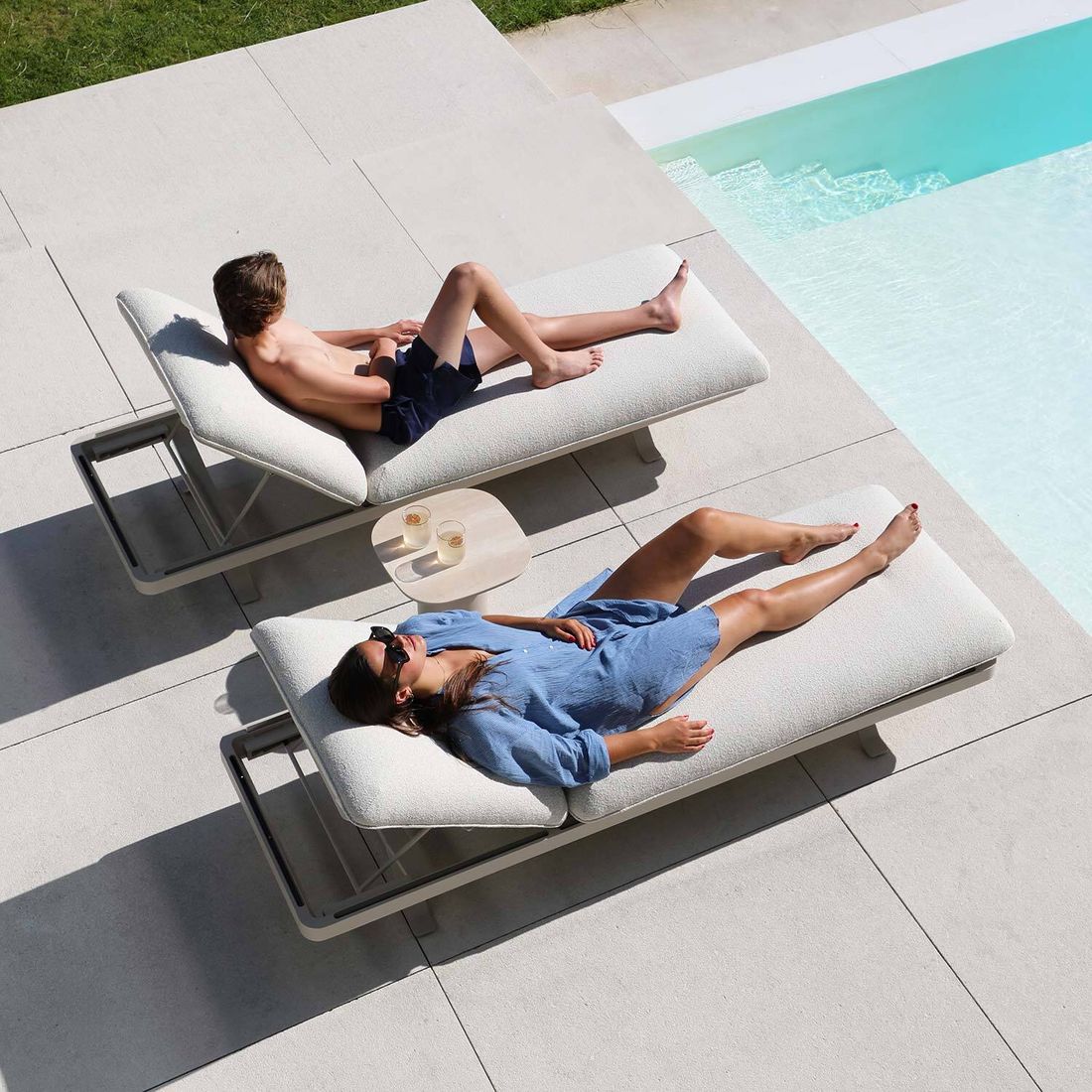 Zebra Sky Neo Gartenloungesofa verstellbar Aluminium/Sunproof