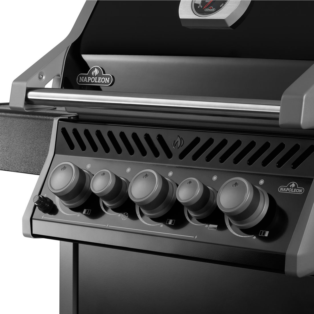 Napoleon Rogue 425 Gasgrill