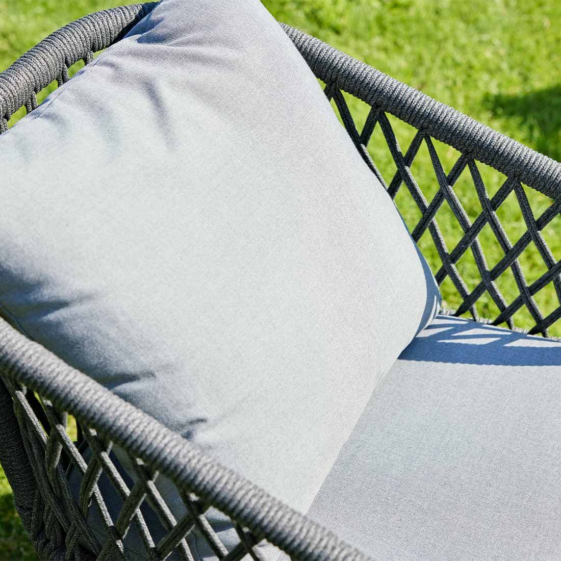 Interliving 7004 Armlehnstuhl Aluminium/Polypropylen