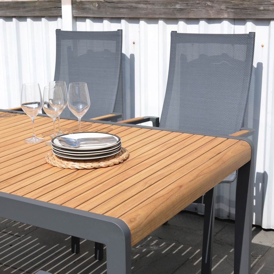LifestyleGarden Palau Gartenmöbel-Set M (4 Plätze) Tisch 221x95cm