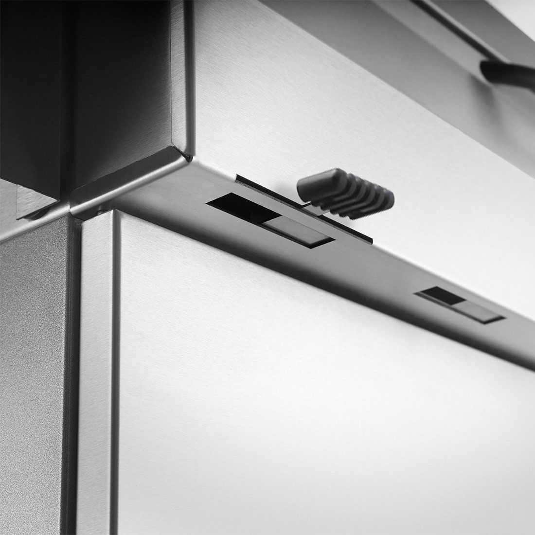 Napoleon Mirage Holzkohlegrill Pro605CSS Edelstahl