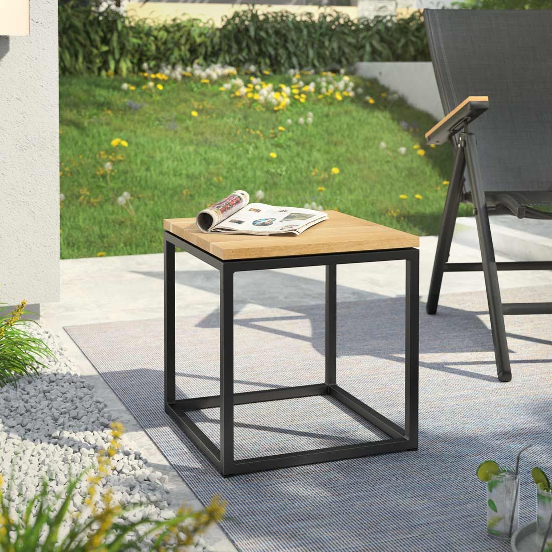 OUTLIV. Flora Beistelltisch 40x41x42cm Stahl/Wildeiche