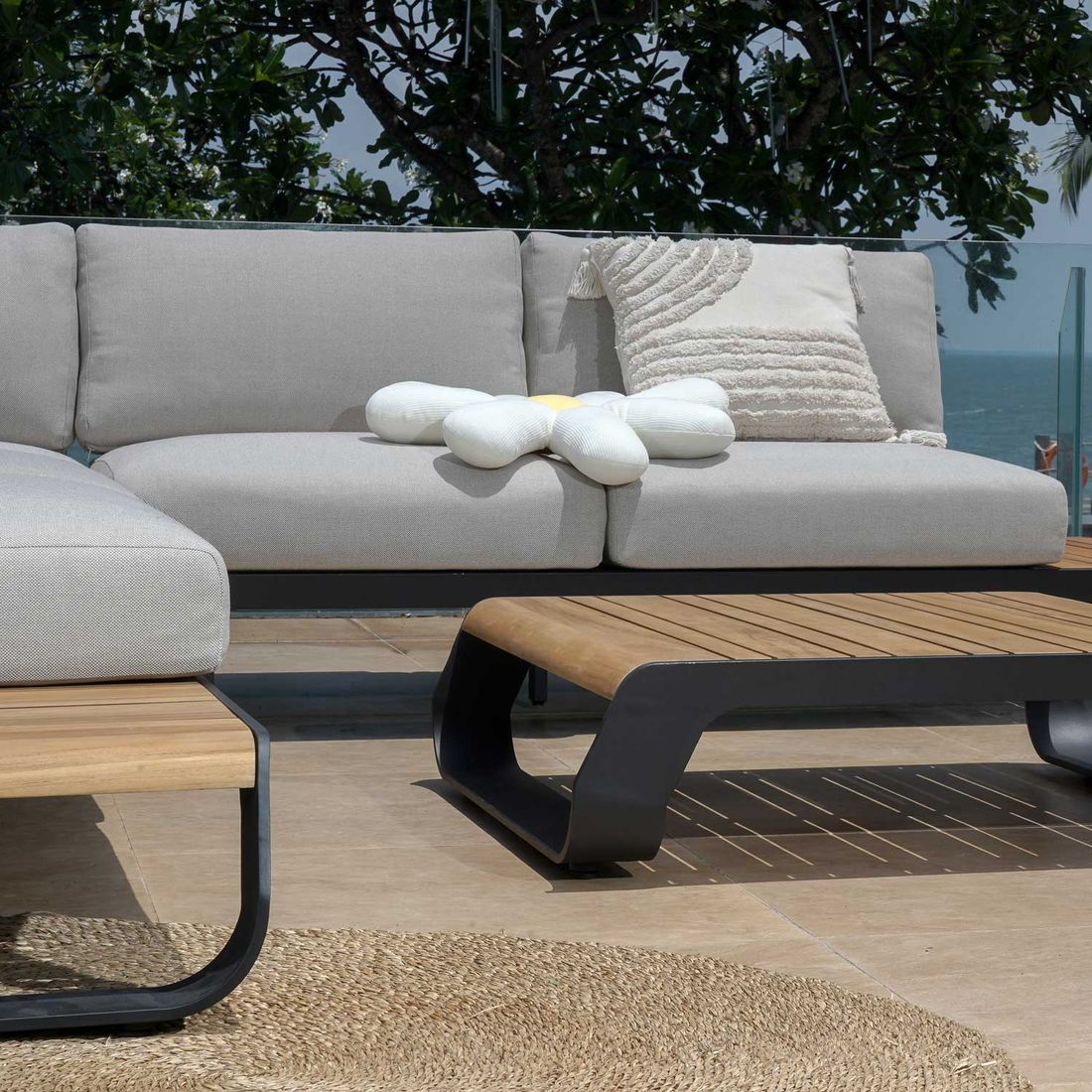 OUTLIV. Palm Springs Ecklounge Aluminium/Polyester