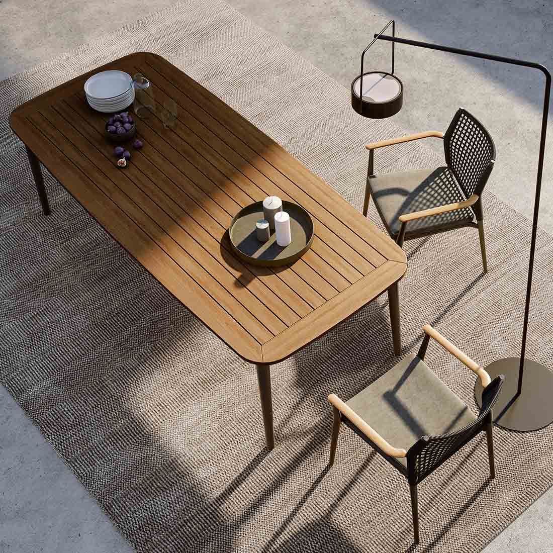 Solpuri Charlie Gartentisch 170x100 cm Aluminium/Teak