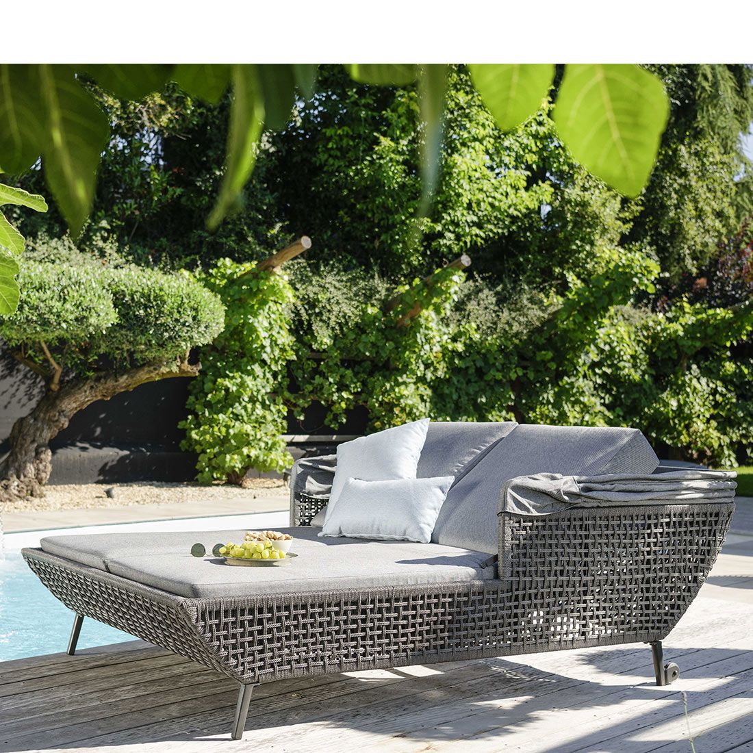 Stern Greta Daybed Aluminium/Rope inklusive Kissen
