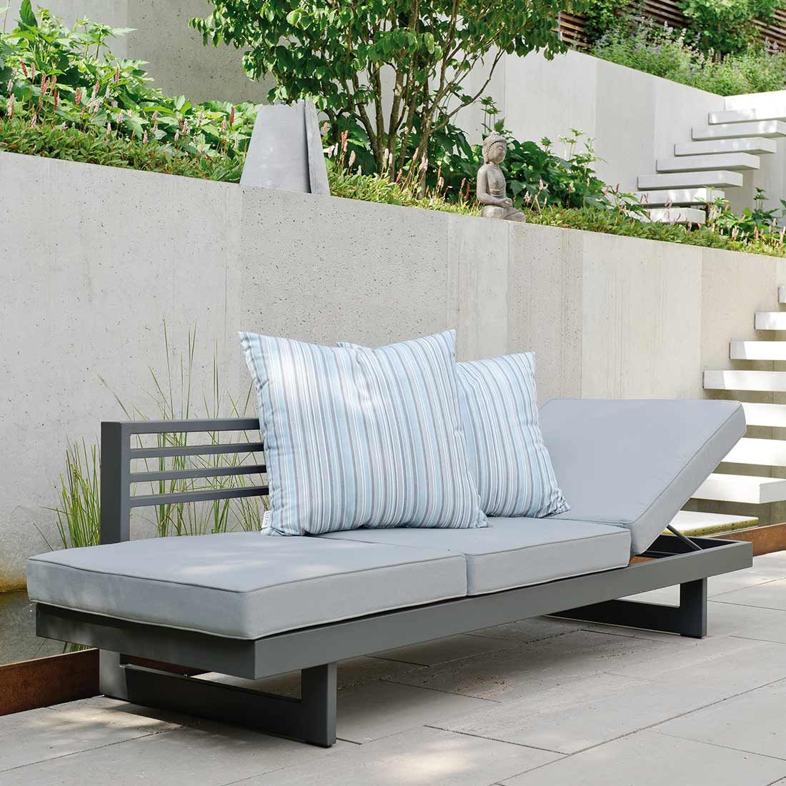 Stern Holly Diningsofa Aluminium/Kunstfaser