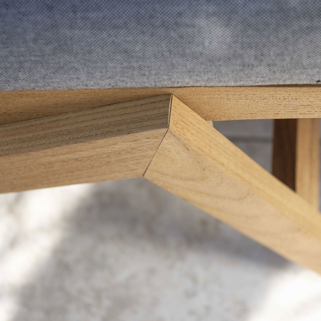 Stern Jackie Loungesessel Teak inklusive Kissen