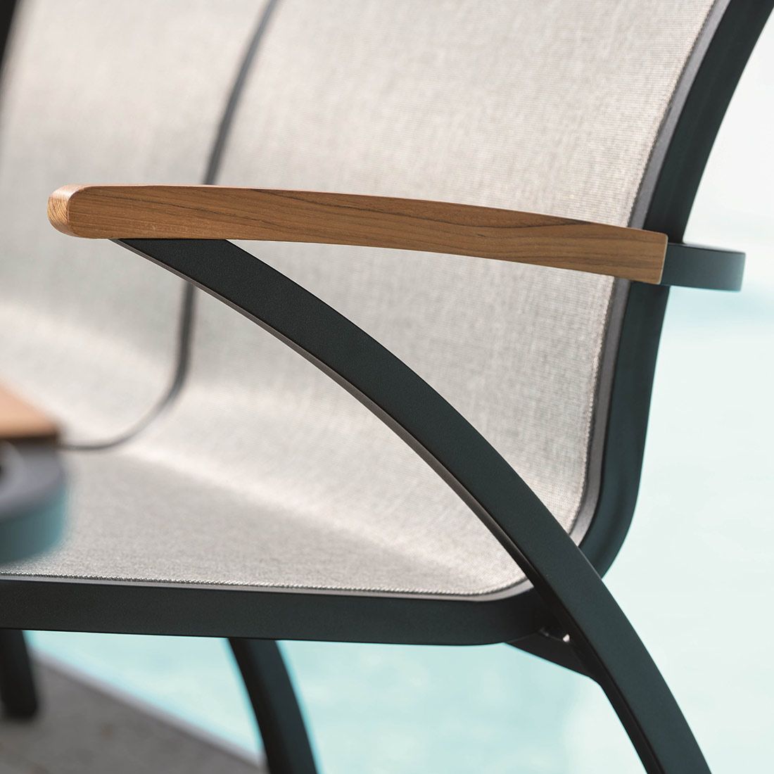 Stern Laris Lounge Sessel Aluminium/Textilene