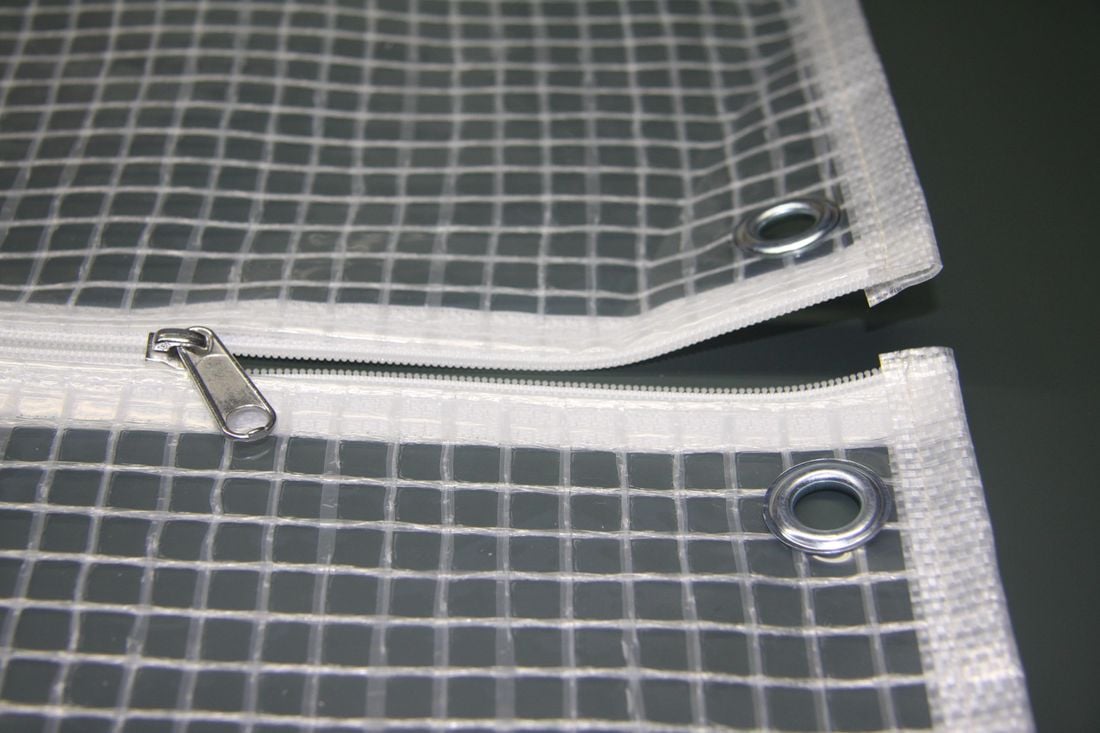 Heinemeyer Schutzhülle 240x180x90cm oval für Tischgruppe, Gitterfolie transparent