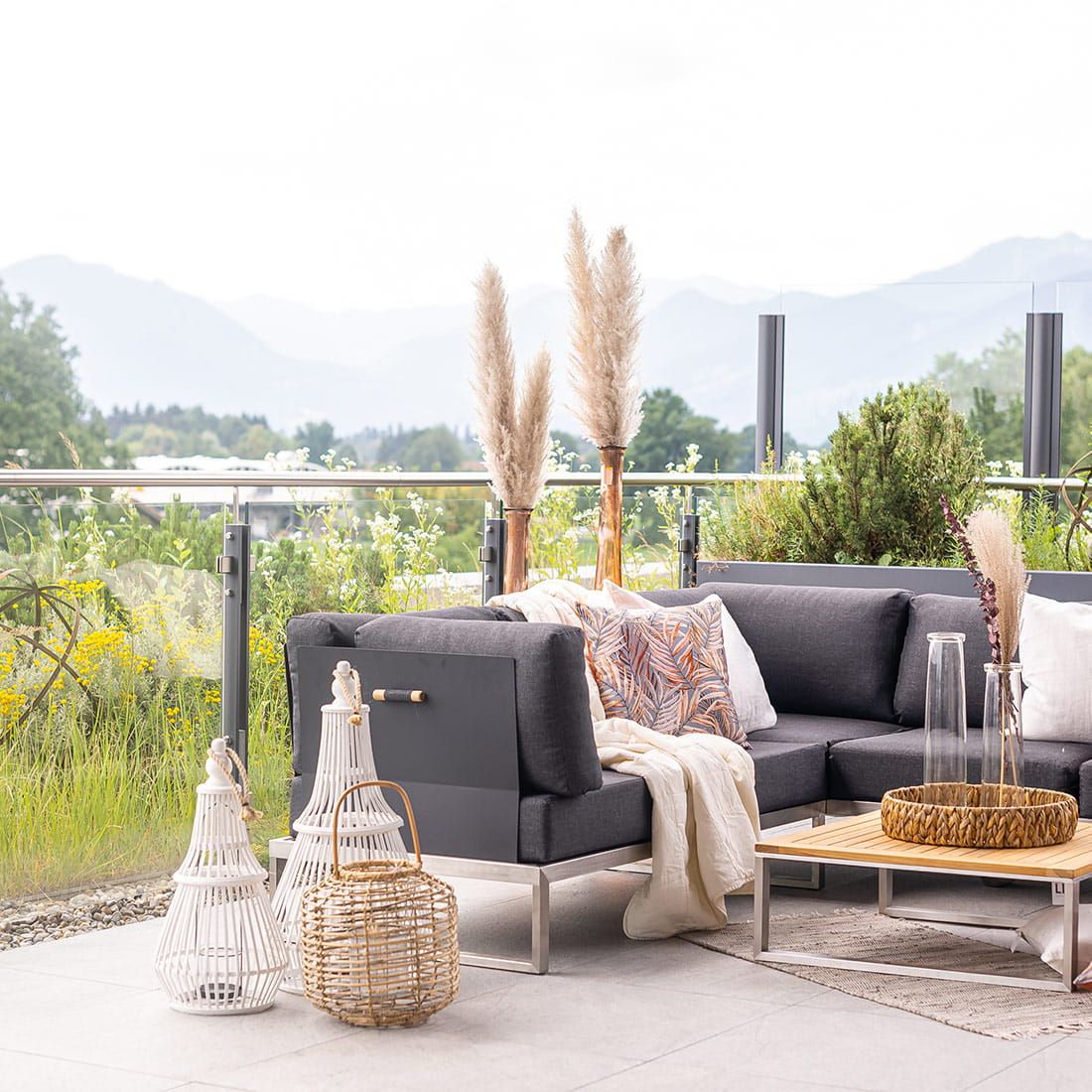 OUTLIV. Capri Loungebank