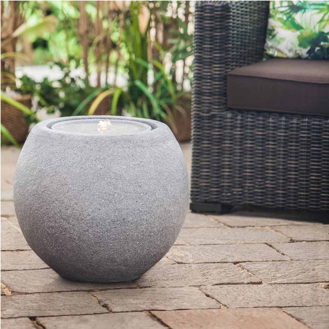 Heissner Ball LED Gartenbrunnen Polytstone